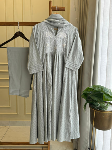 Pleated -cotton  Suit