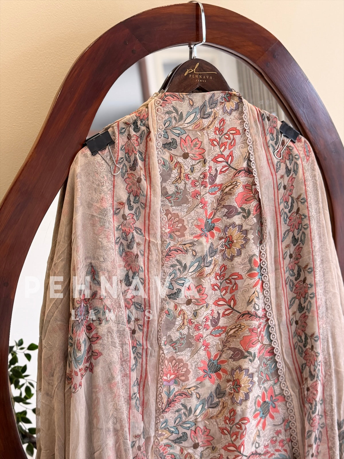 Floral Printed Unstitched Suit (Dispatch Time 4-5 Days)