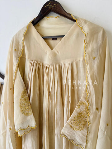Paisley Embroidered Three Piece Suit - Pehnava Lawns