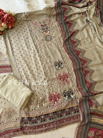 Premium Muslin Suit Set-324 - Pehnava Lawns