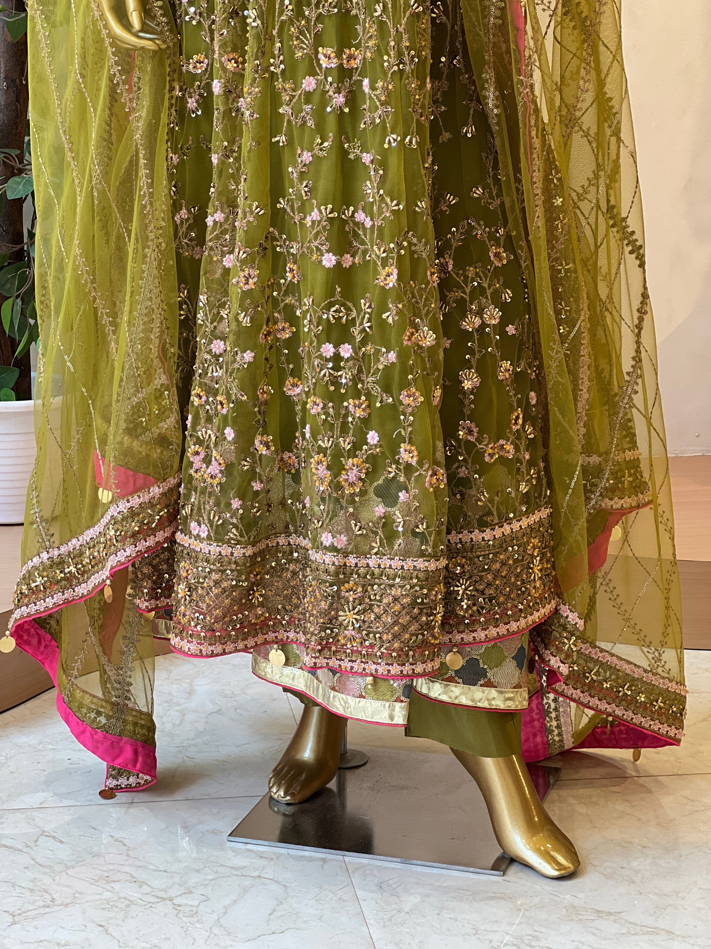 Premium Handworked Bridal Anarkali Suit-5869 - Pehnava Lawns