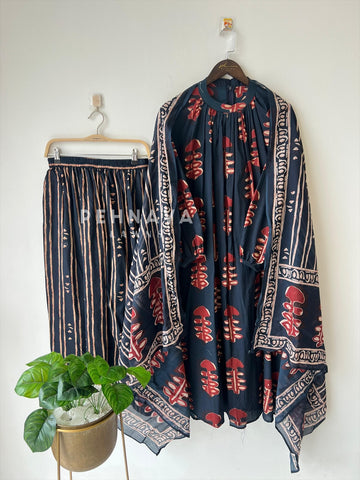 Classic Print Cotton Suit