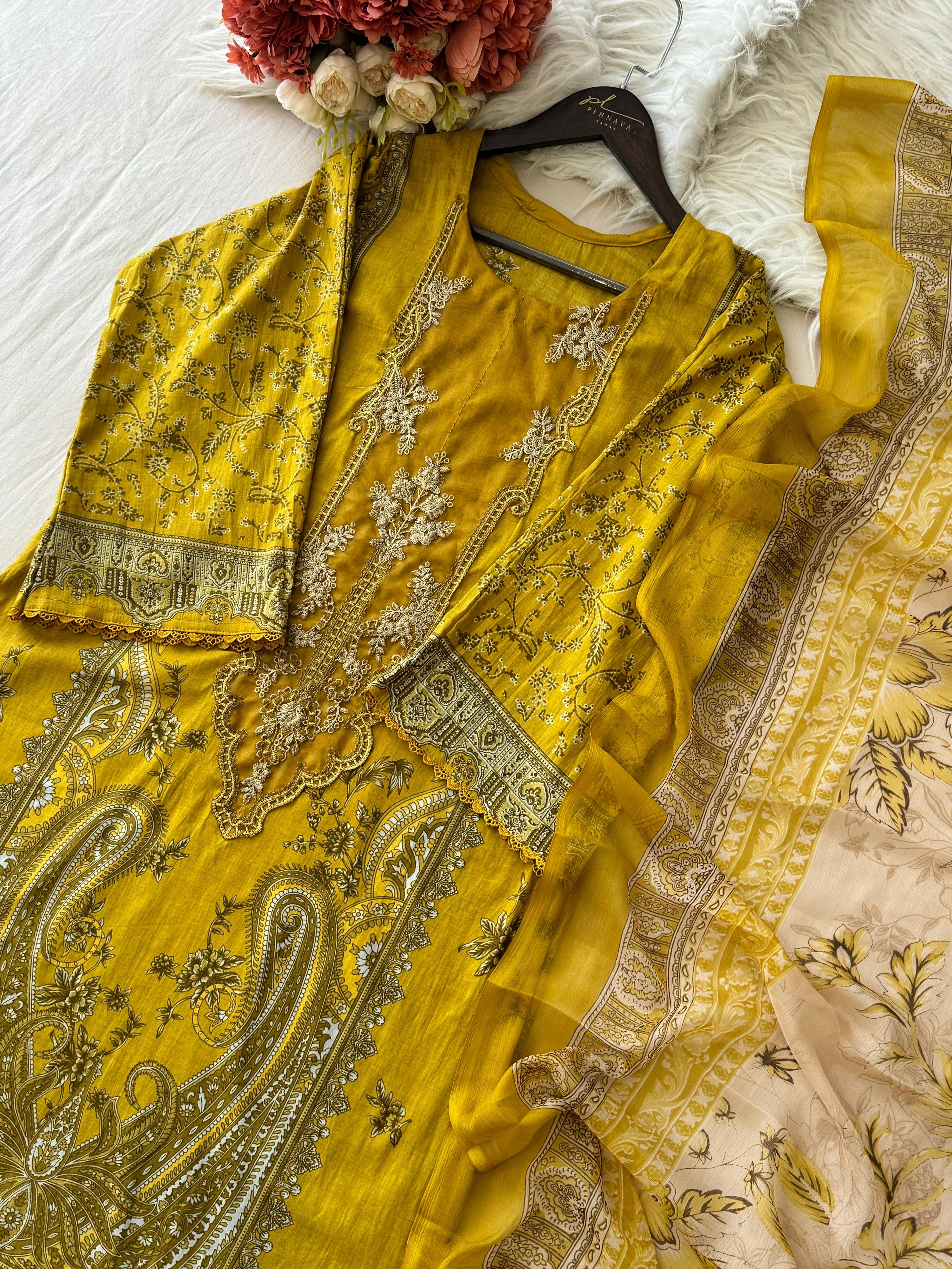 Printed Casual Suit with organza patches-yellow 495 - Pehnava Lawns