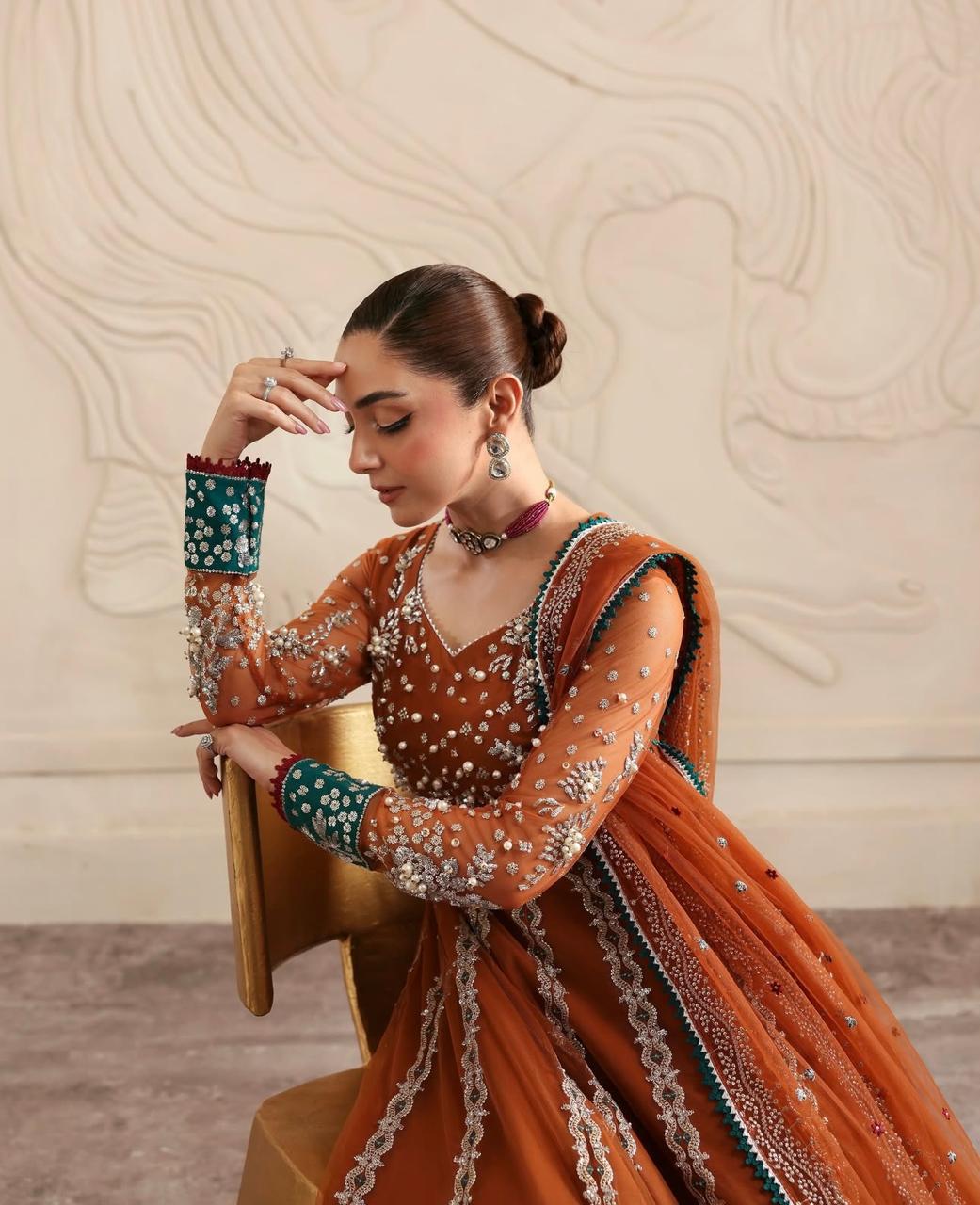 VANYA Classic Luxury Suit