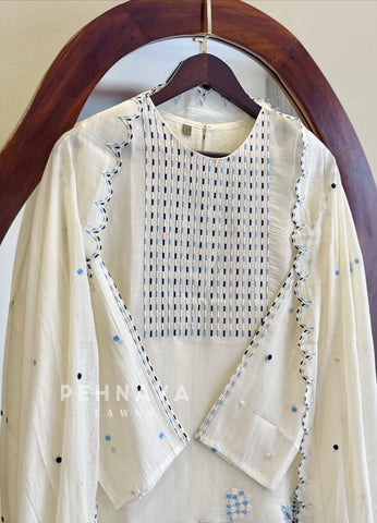Floral Embroidered Ensemble 2025