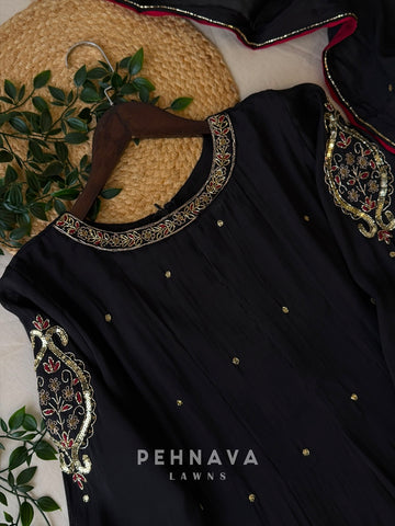 Handworked Neck Suit Set H-311 (25-30 Days Dispatching Time) - Pehnava Lawns