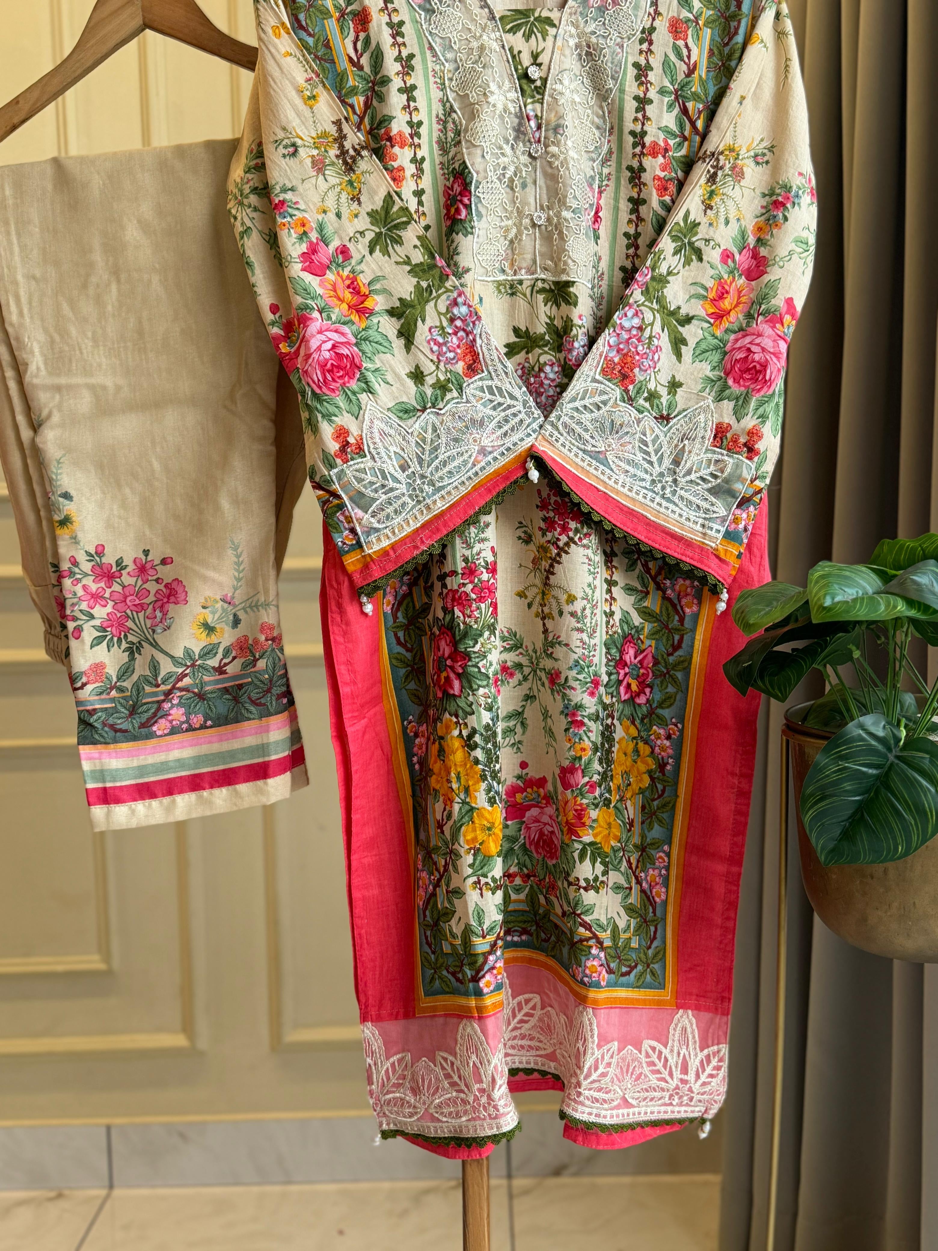 Premium Lace Detailed Lawn Suit-1335
