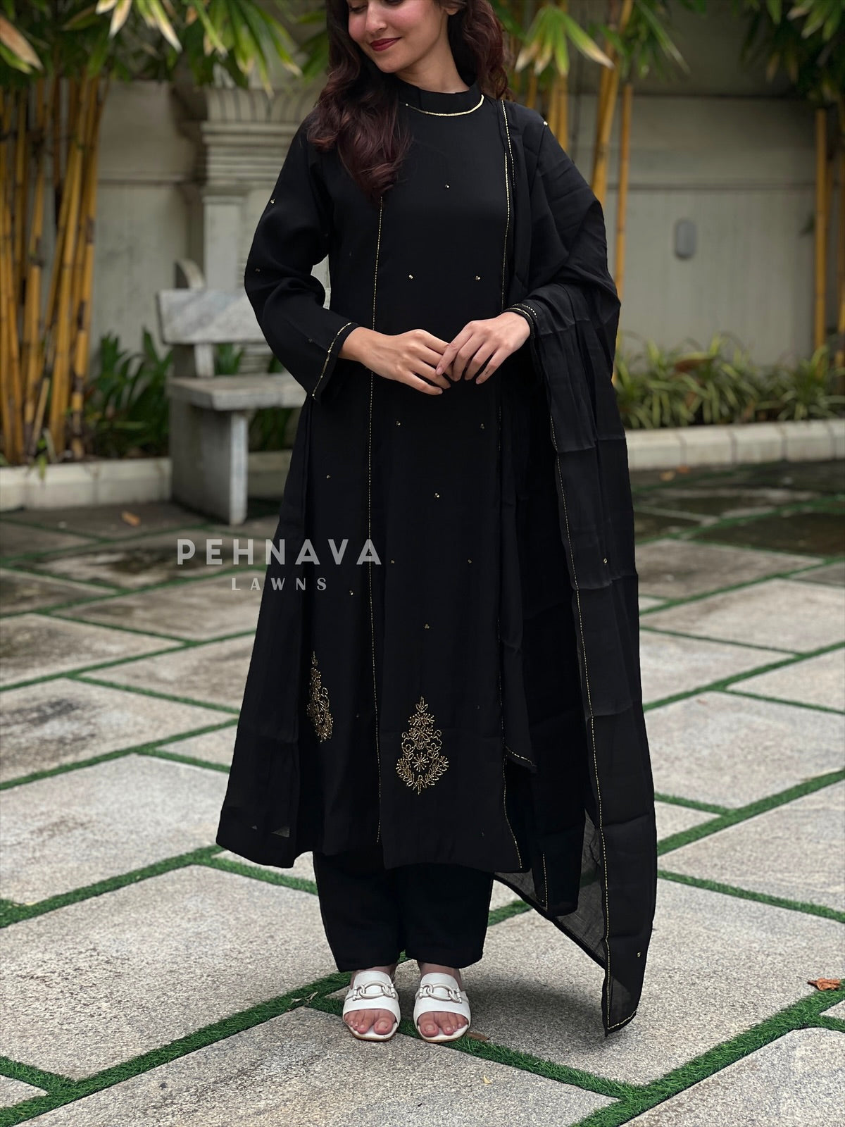 Handworked panel Anarkali Ensemble H-183