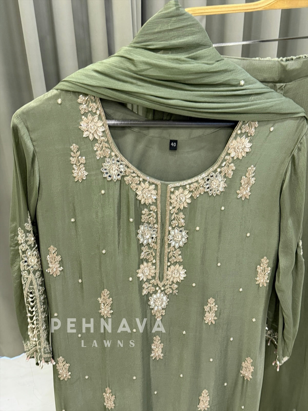 Premium Handworked Chinnon Ensemble-8985