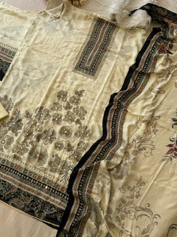 Premium Floral Designed Muslin Suit-297