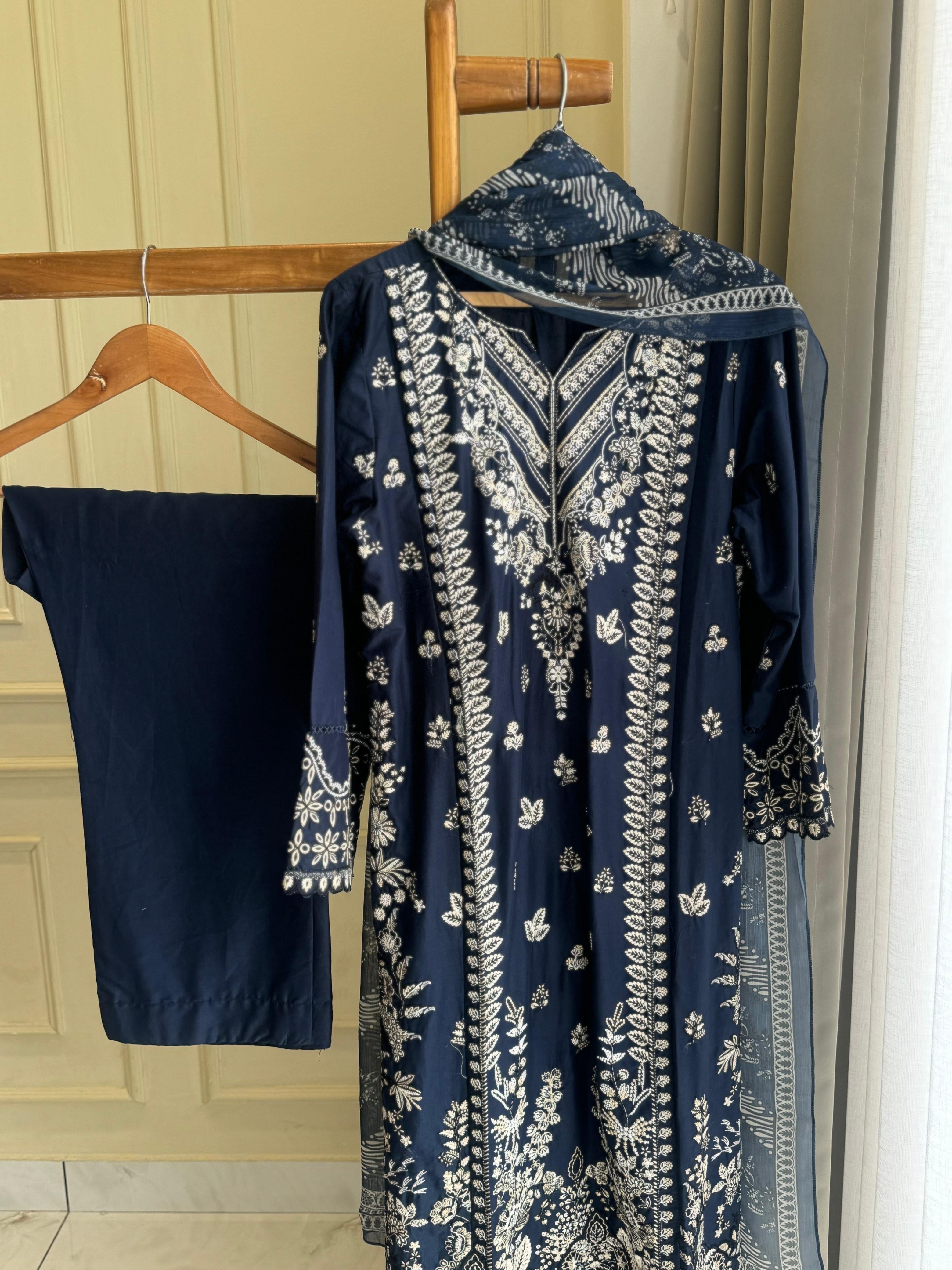 Binsaeed Pakistani Embroidered lawn Suit-0854