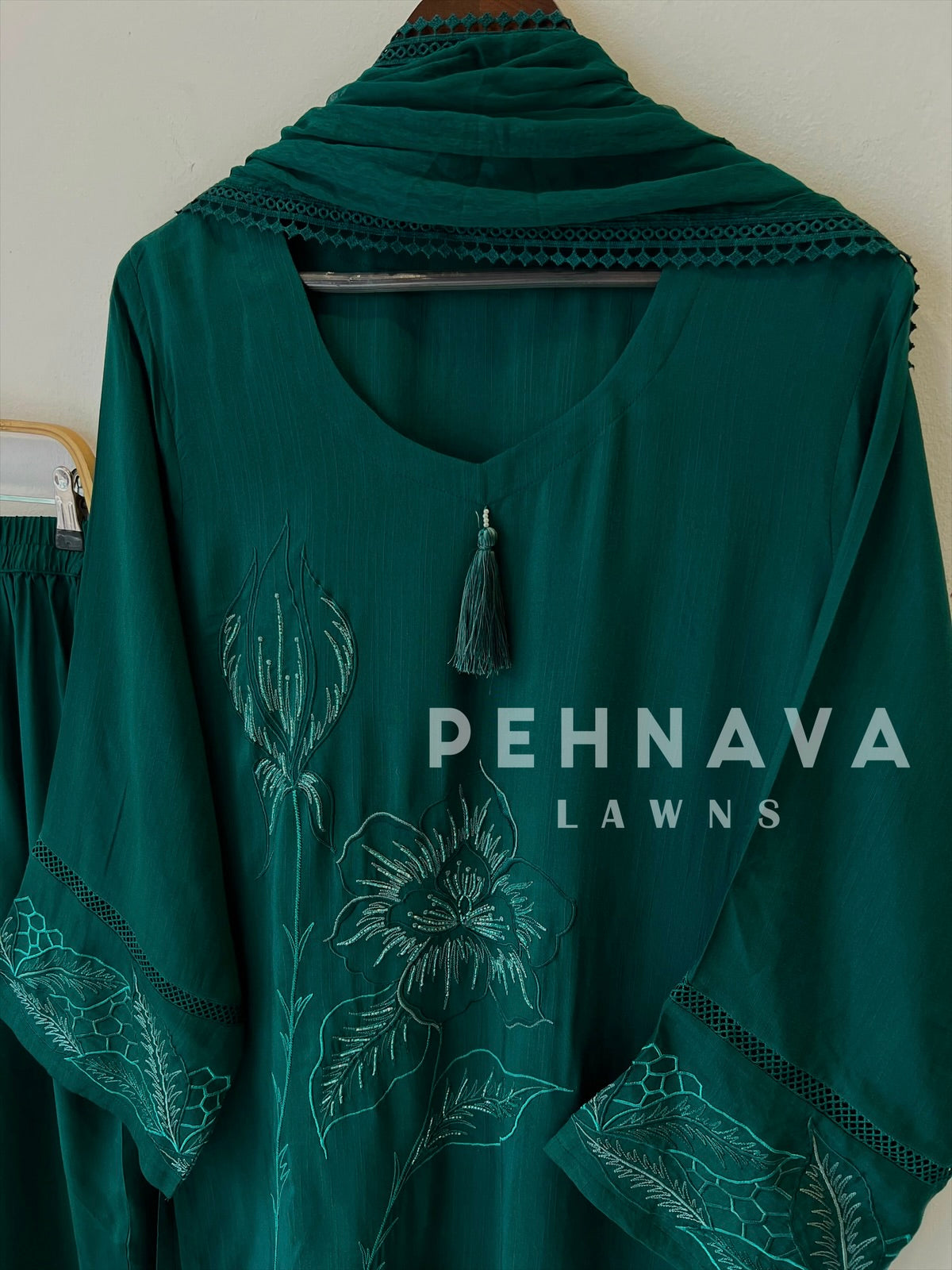 Muslin Embroidered Ensemble D003