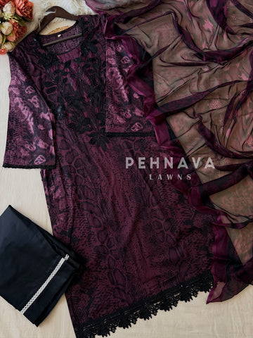 Regal Vine Embroidered Kurta Set 1464 - Pehnava Lawns