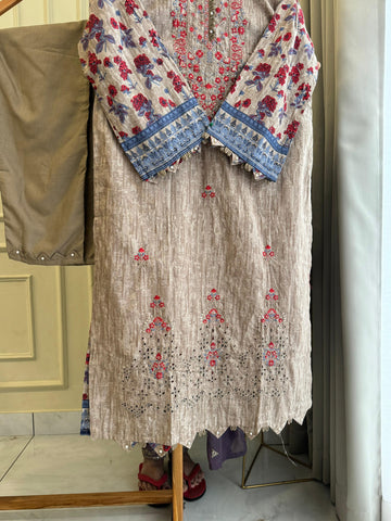 New Stylish Pakistani Salwar-2