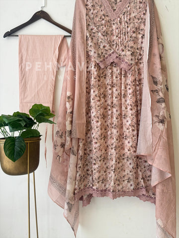 Soft Linen Pleated Lace Suit Set