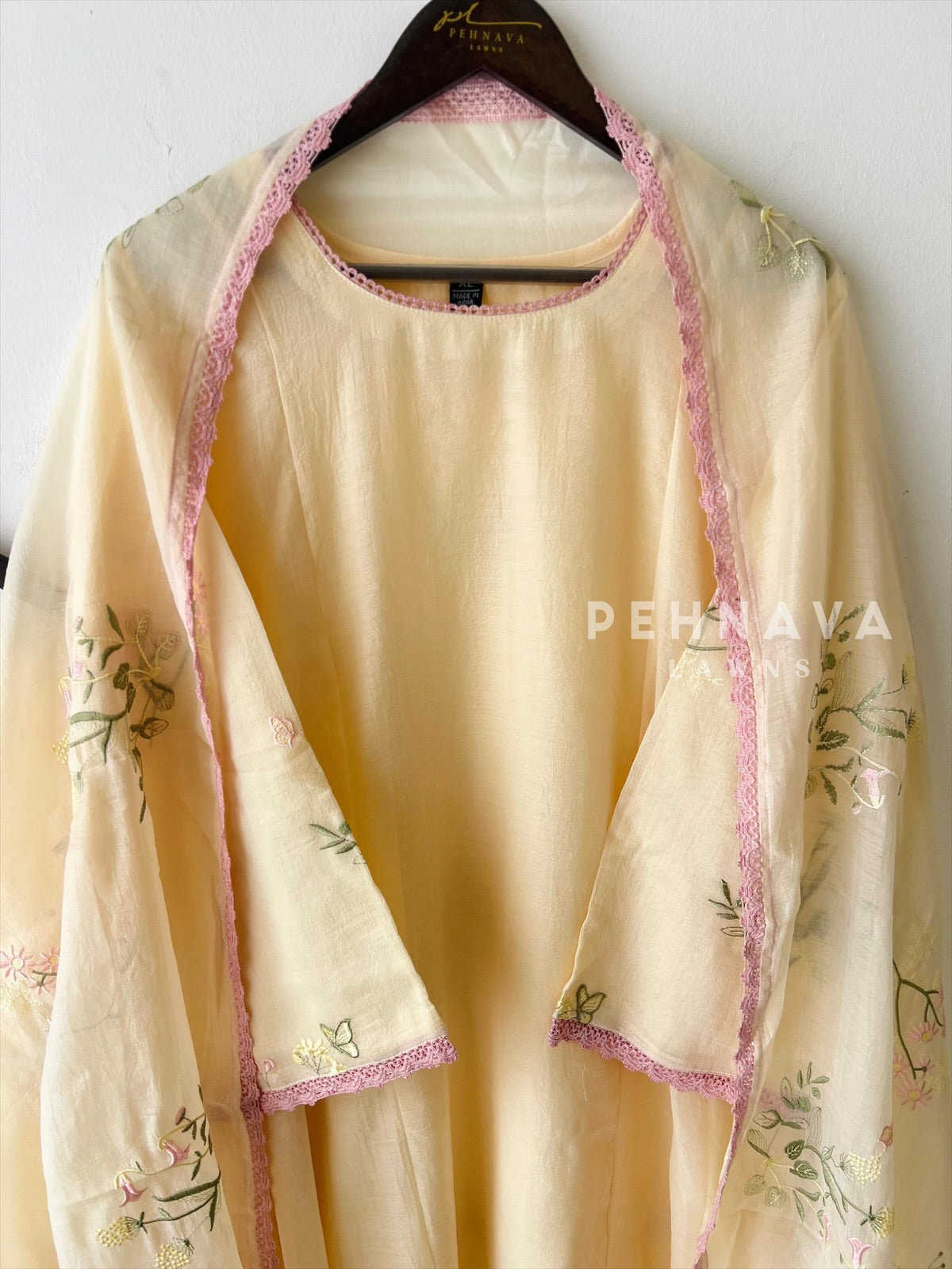 Lace-Trimmed Embroidered Suit-4139 - Pehnava Lawns