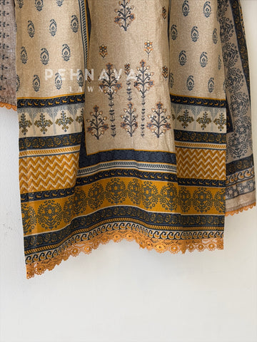 Signature Embroidered Lawn Unstitched Suit-3581