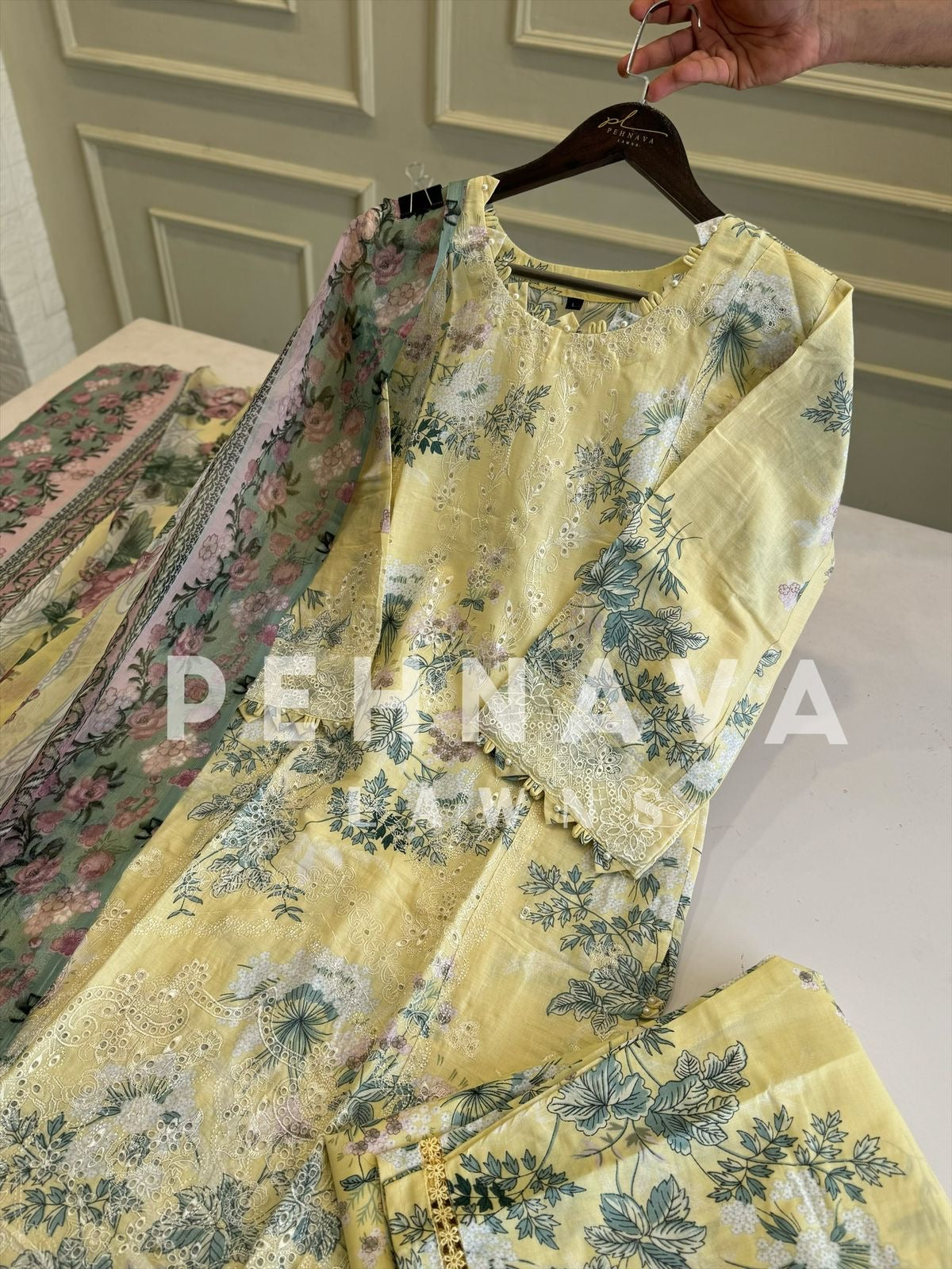 Traditional Embroidery Detailed Suit-3 - Pehnava Lawns