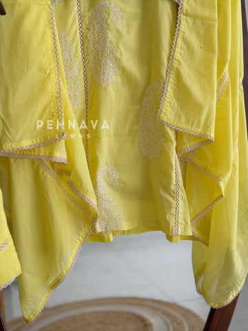 Mulcotton Embroidered Suit B106