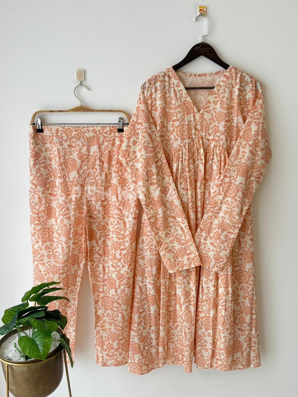 Casual Printed 2 peice Kurta - Pehnava Lawns