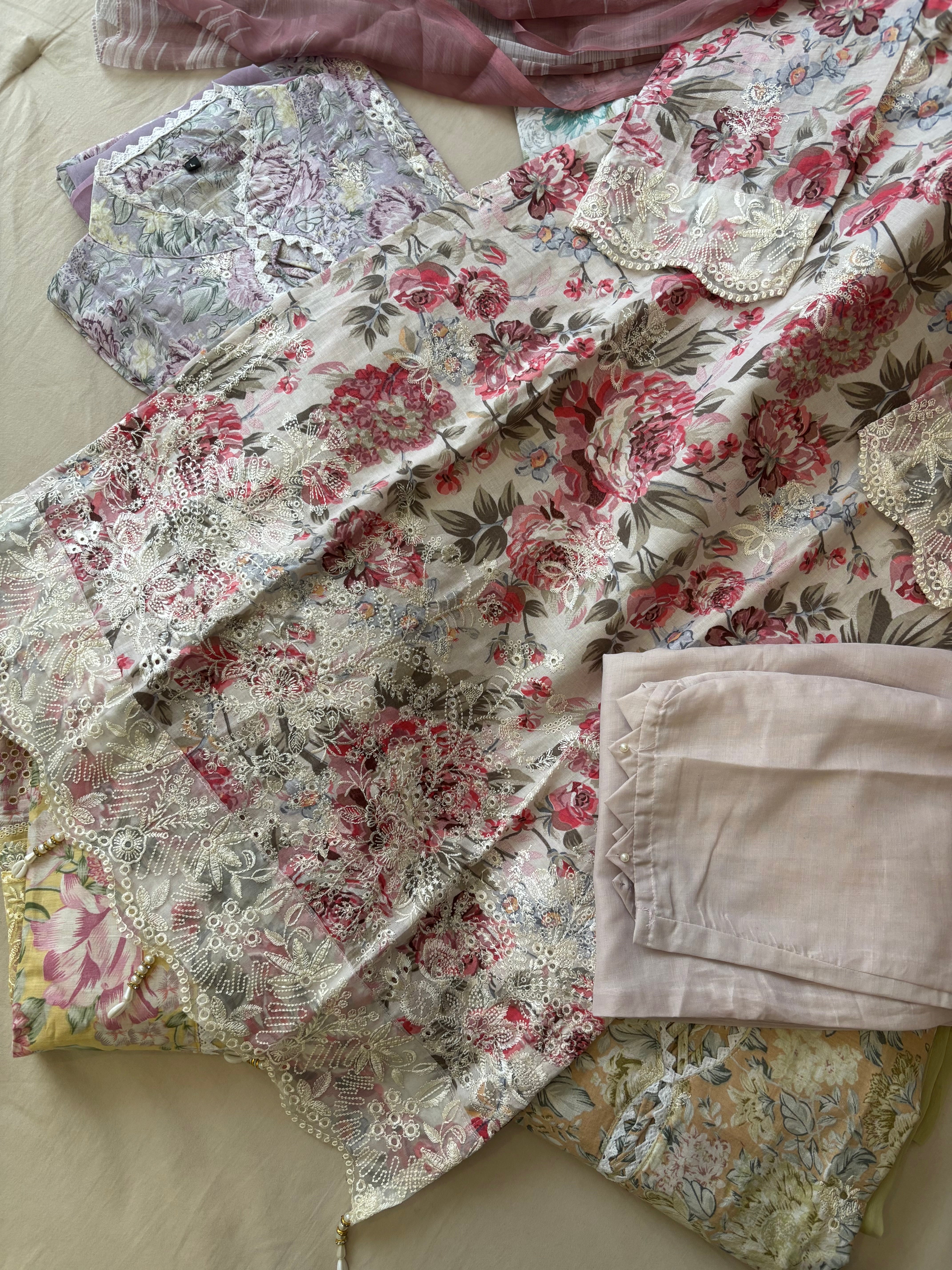 Lace Trimmed Floral Suit-Set-5006