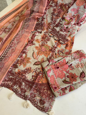 Traditional Embroidery Detailed Suit-5 - Pehnava Lawns