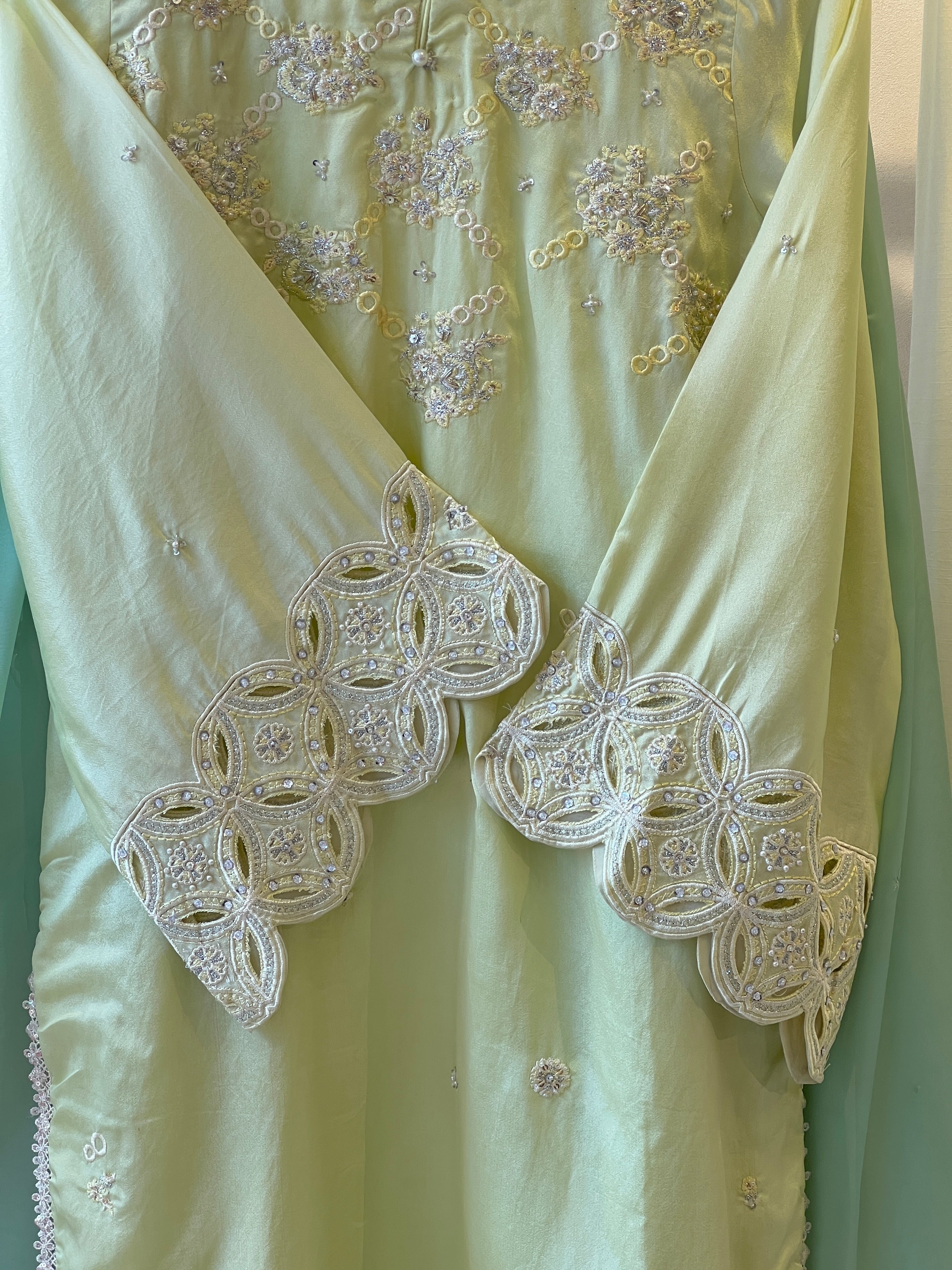 Dhanak Three piece luxurious suit DL-0335