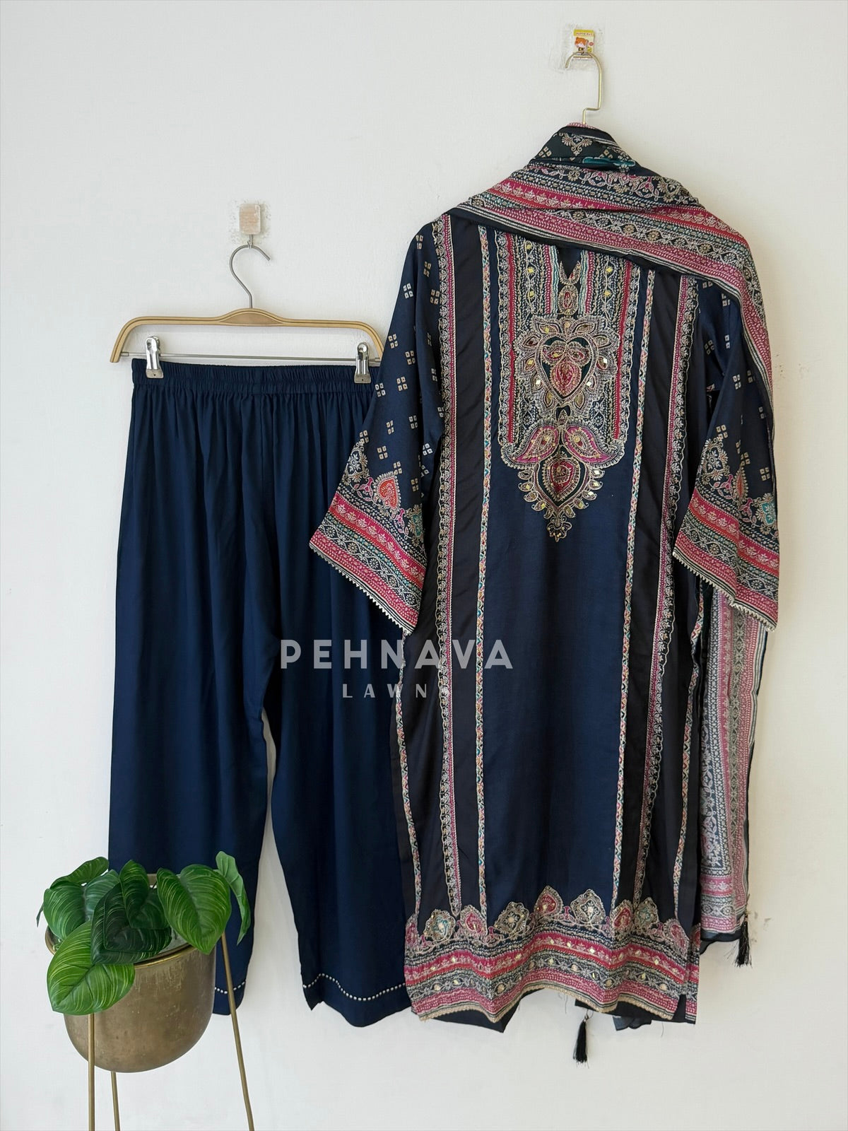 Muslin Unstitched Suit 363 - Pehnava Lawns