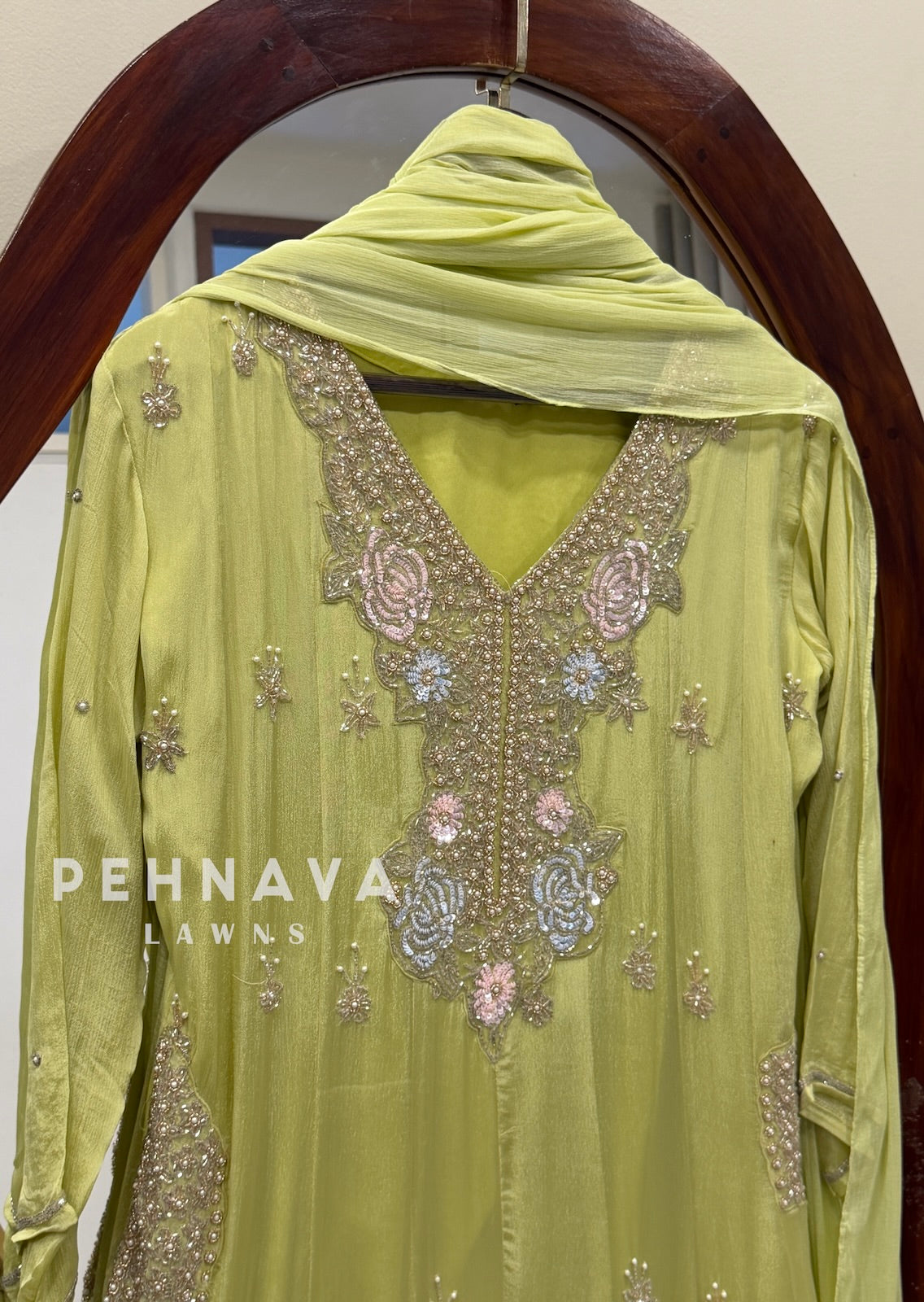 Heavy Handworked Anarkali Attire 8942