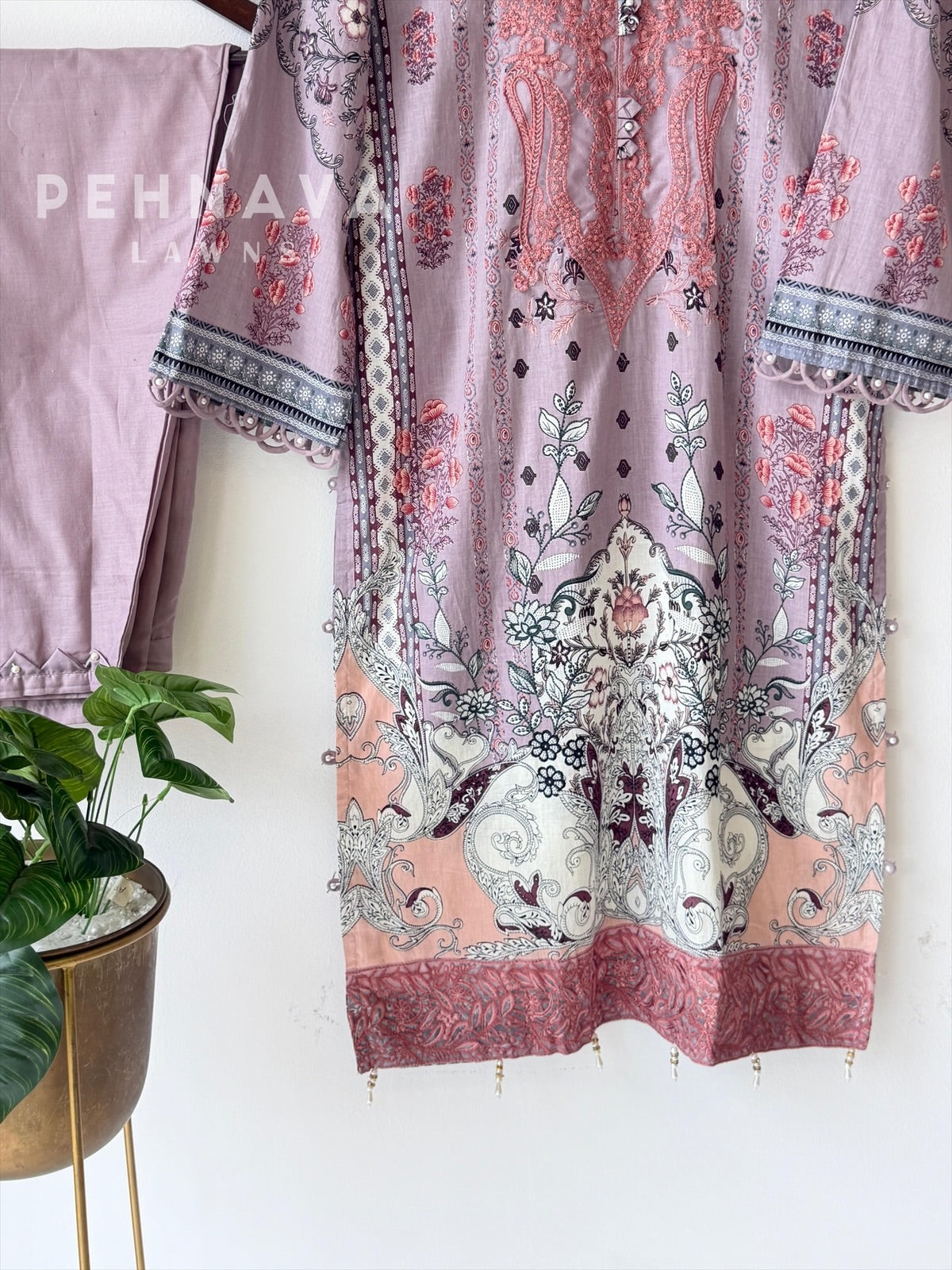 Classic Three Piece Suit-1677 - Pehnava Lawns