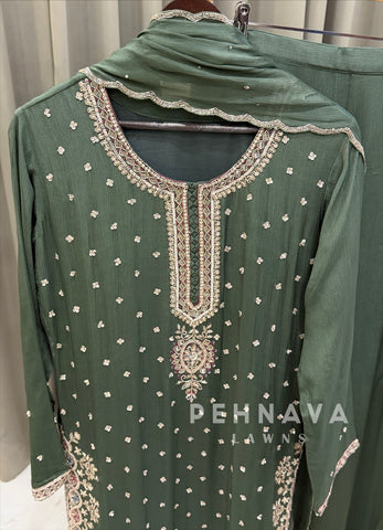 Premium Handworked Chinnon Suit-U4066