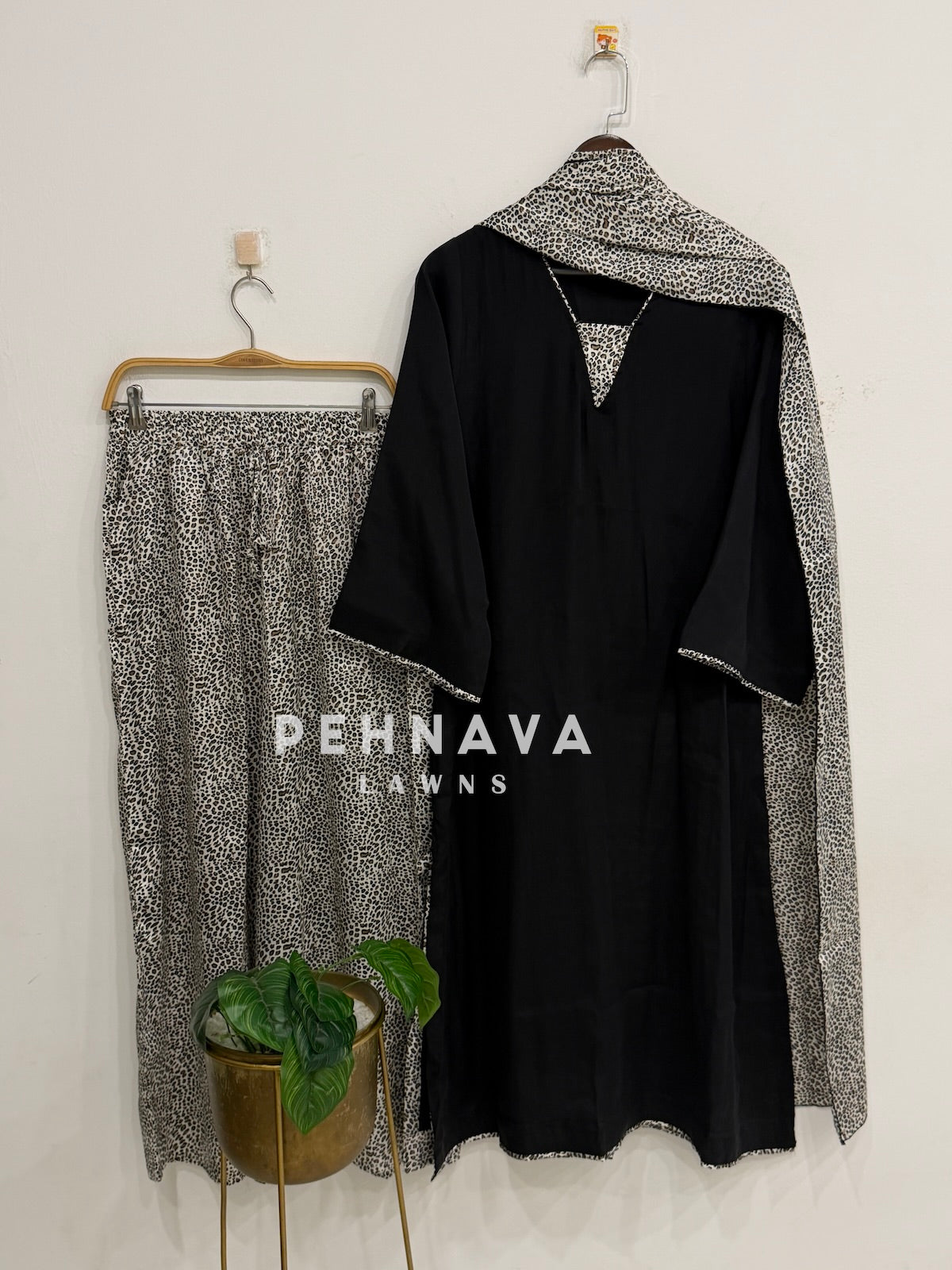 Minimal Animal Printed Three Piece Suit