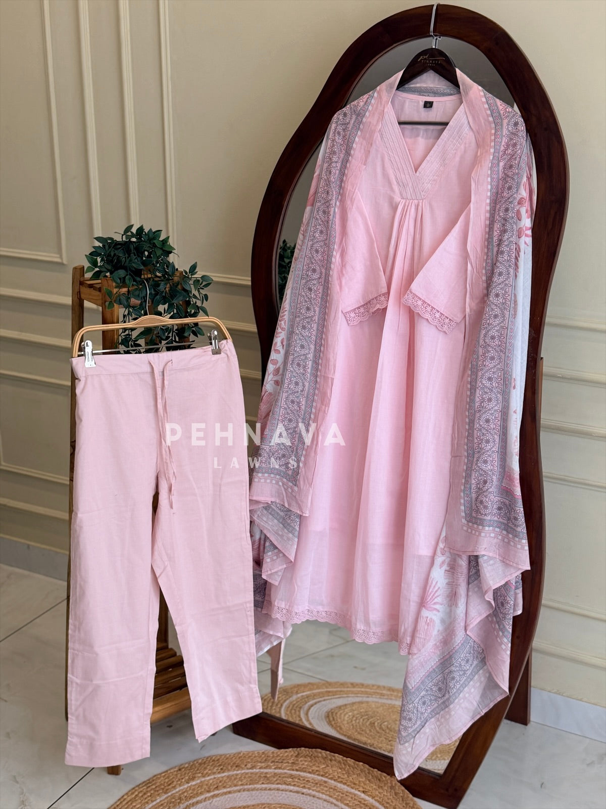 Pintuck & Lace Trim Kurta Set
