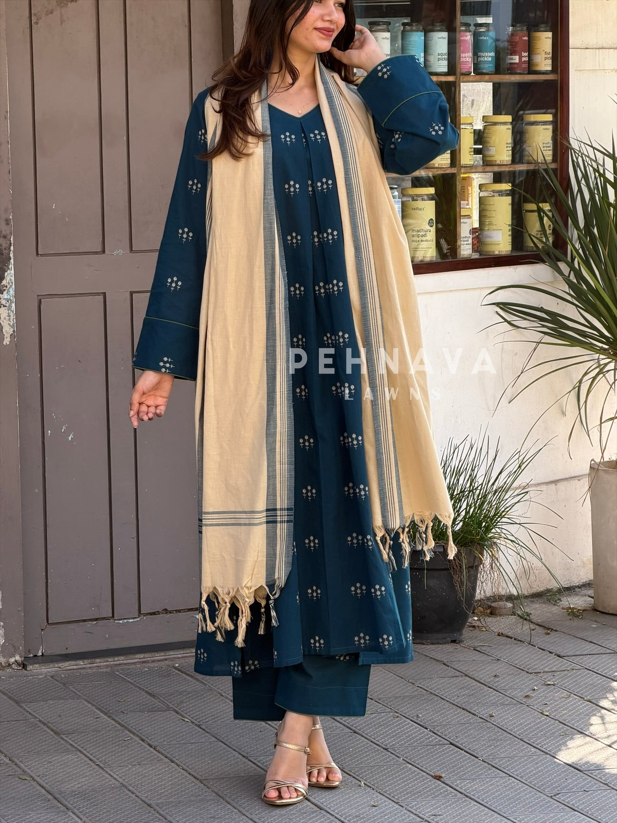 Pin-tuck Embroidered Three Piece Set 520811