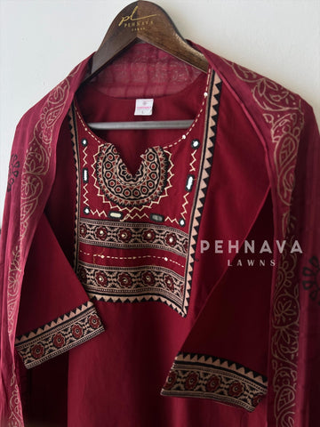 Classic Print Cotton Suit-15767 - Pehnava Lawns