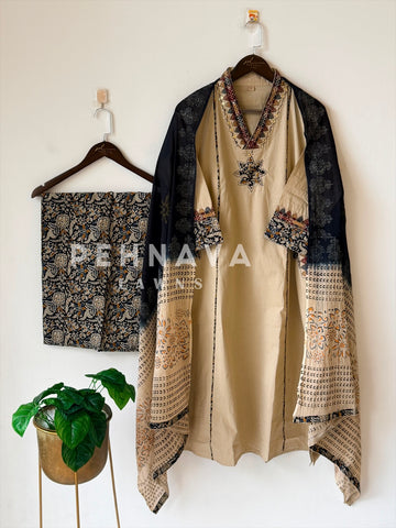 Classic Ethnic Print Suit-13048
