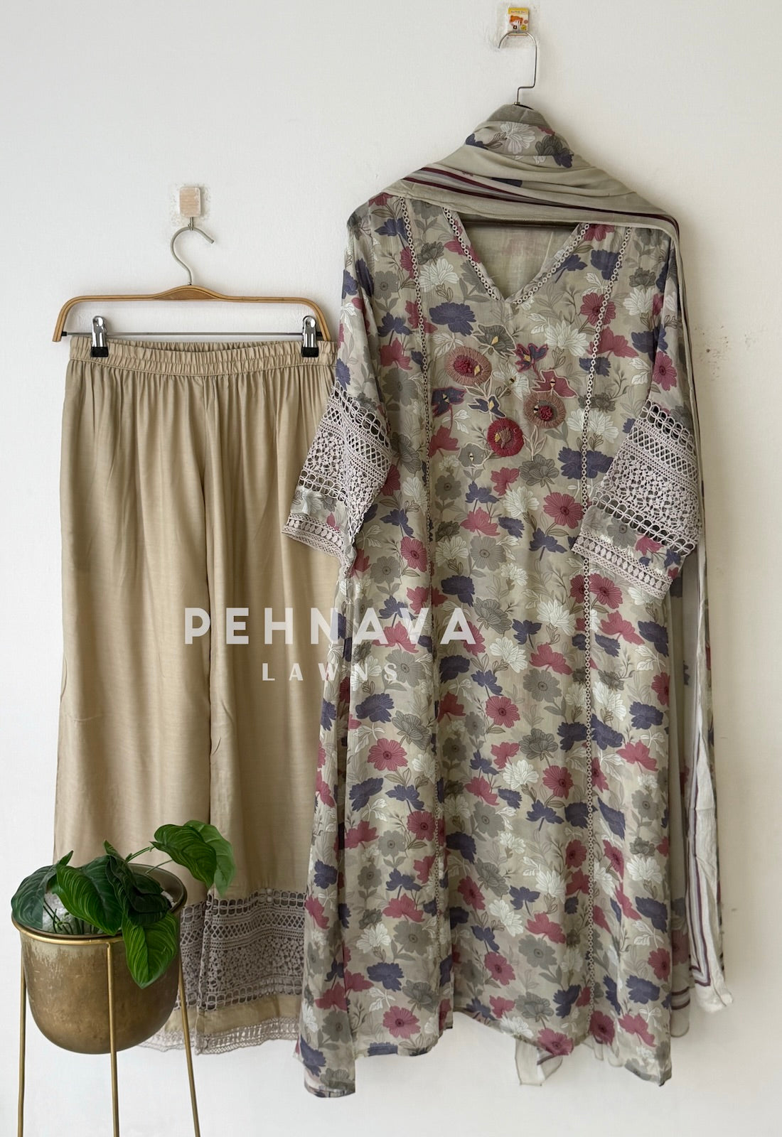 Floral Print Suit with Lace-4210