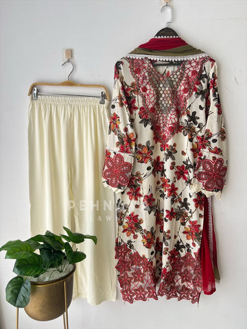 New Floral Embroidery Kurtha Suit Set-LRC 272