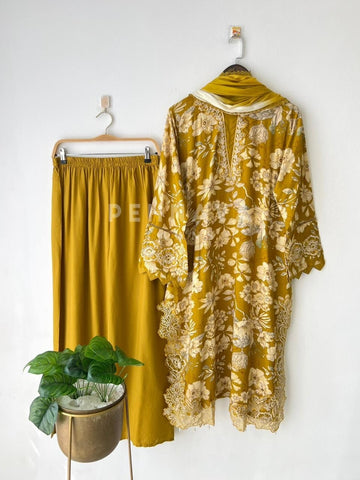 New Floral Embroidery Kurtha Suit-15118