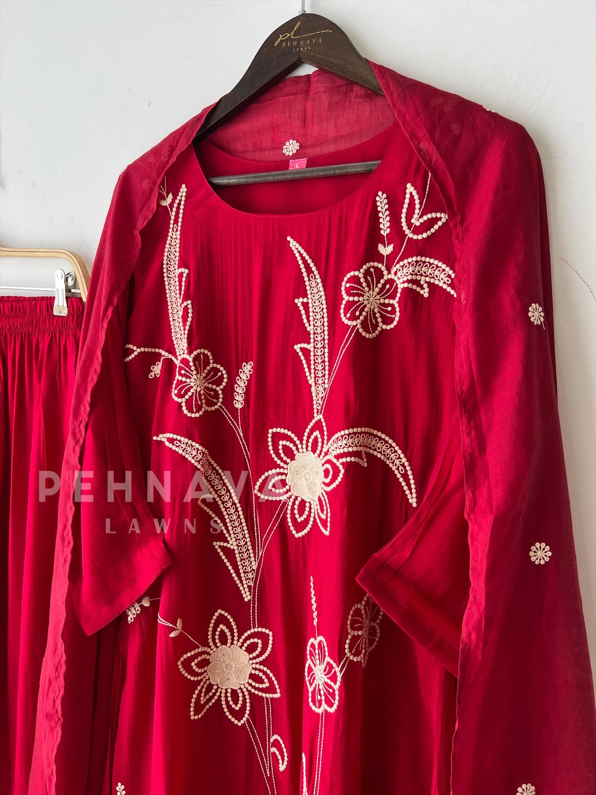 Floral Embroidered Suit-3022 - Pehnava Lawns