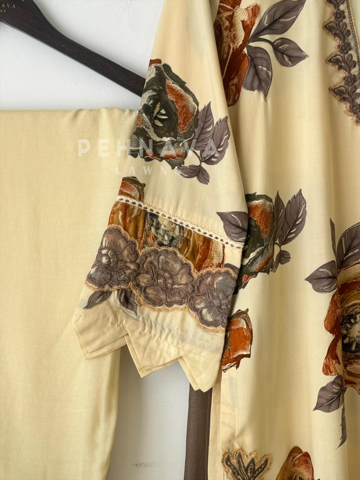 Floral Embroidery Kurtha Set-Cream LRC 143/11937