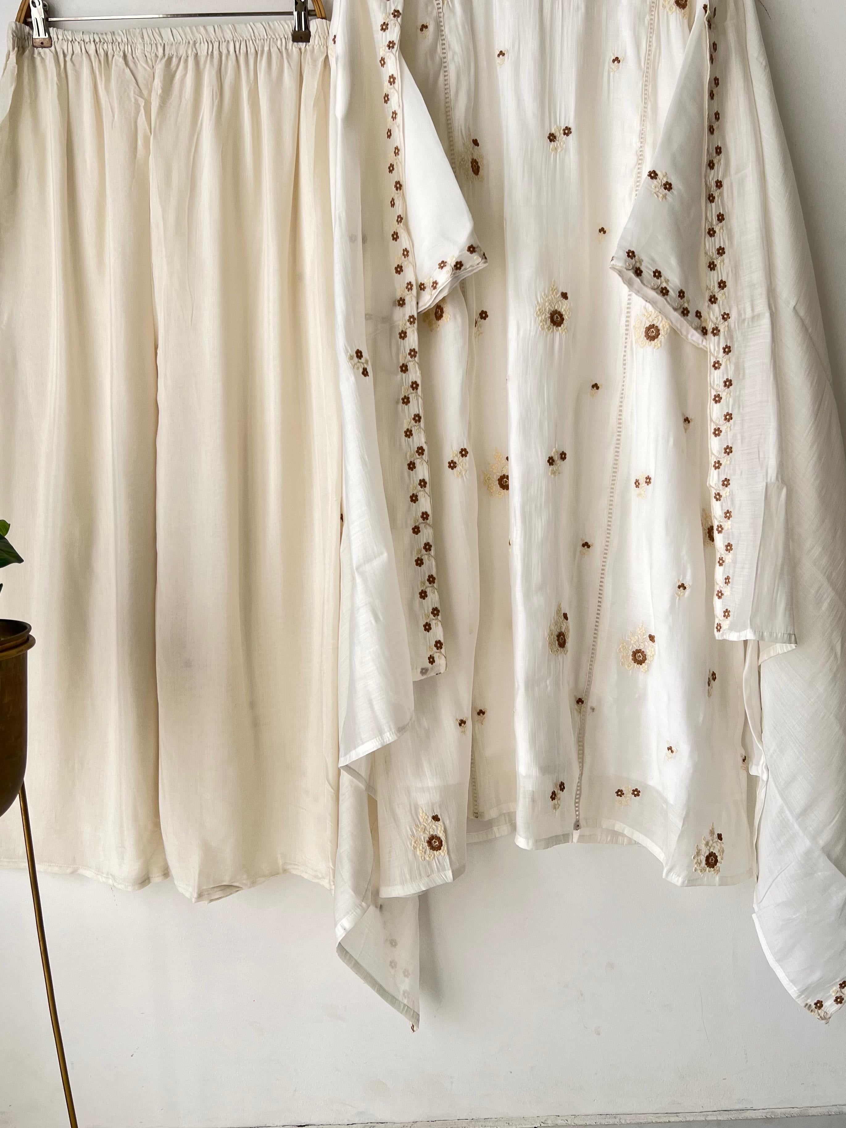 Floral Chanderi Ethnic Suit-3482 - Pehnava Lawns
