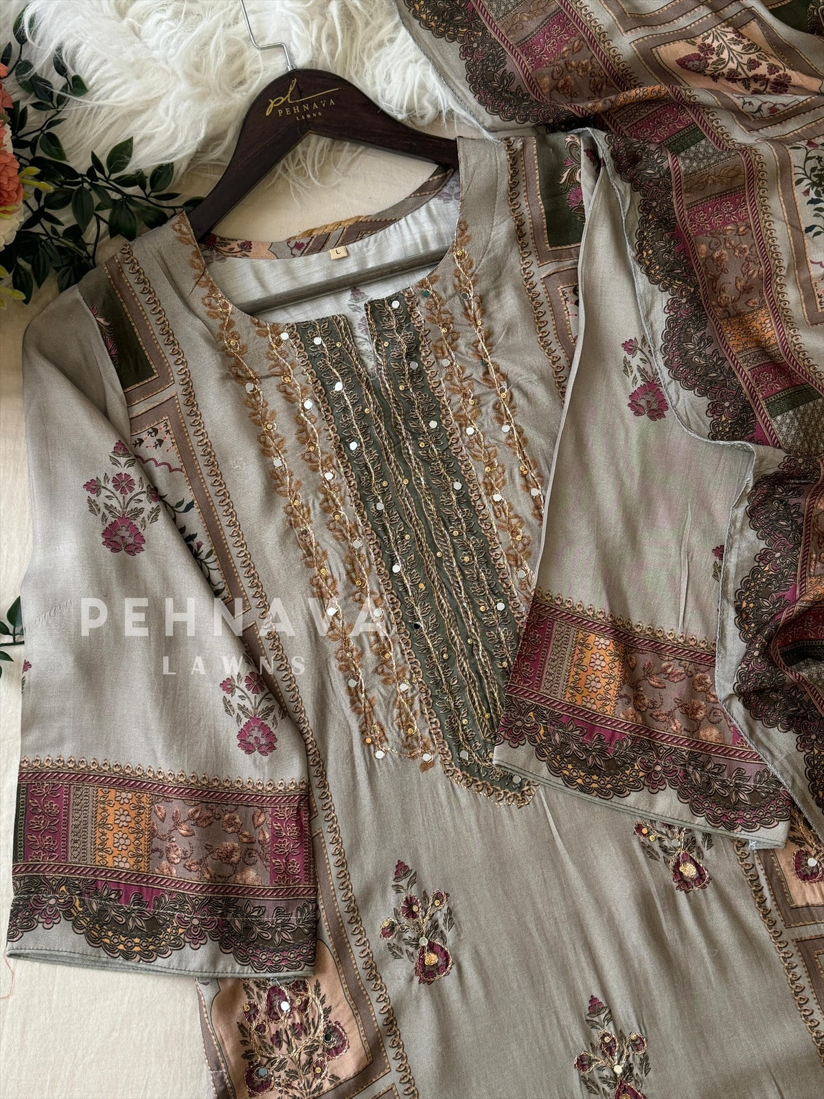 Muslin Unstitched Suit-350 - Pehnava Lawns