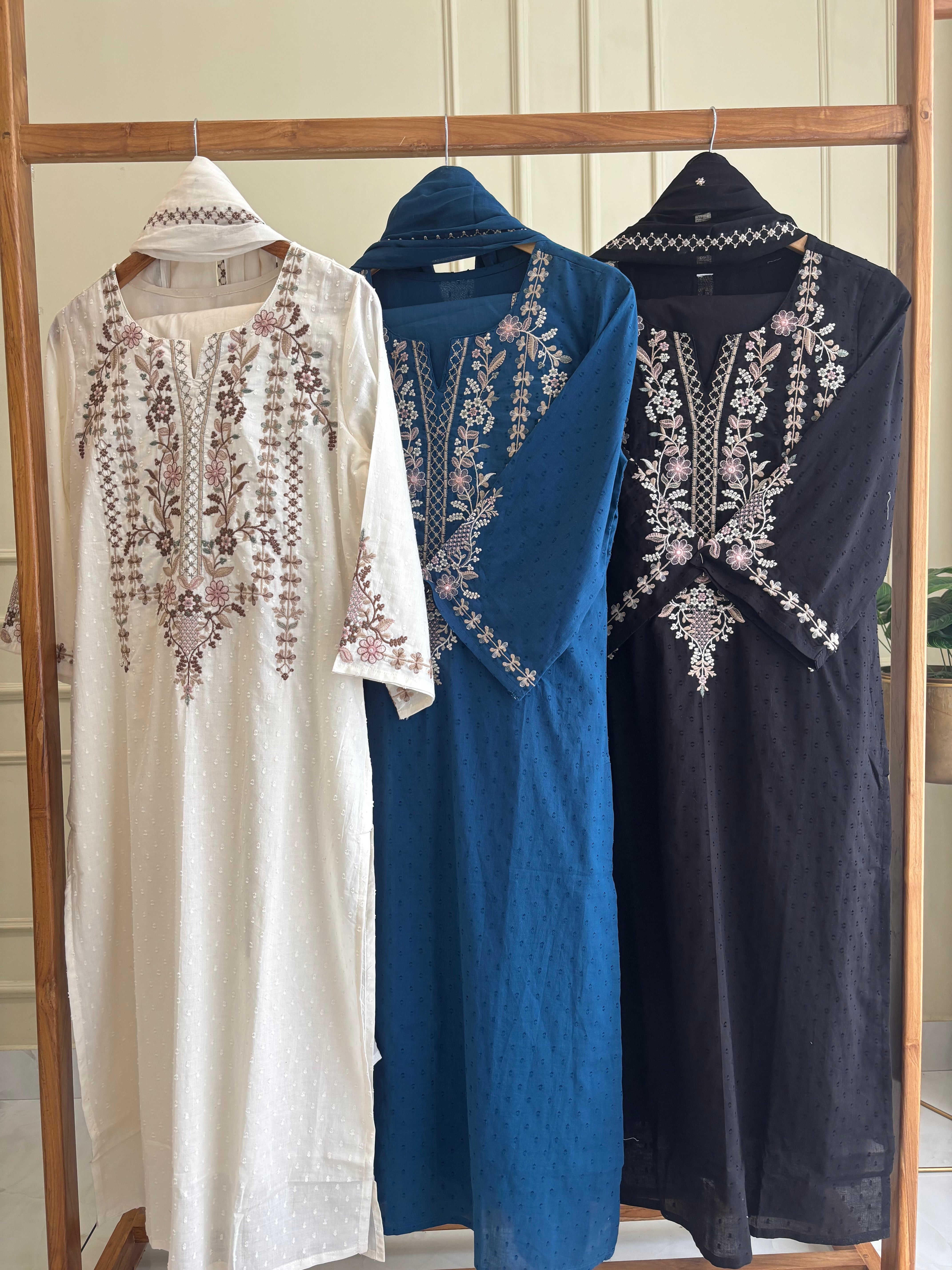Elegant Cotton Embroidered suit-0302