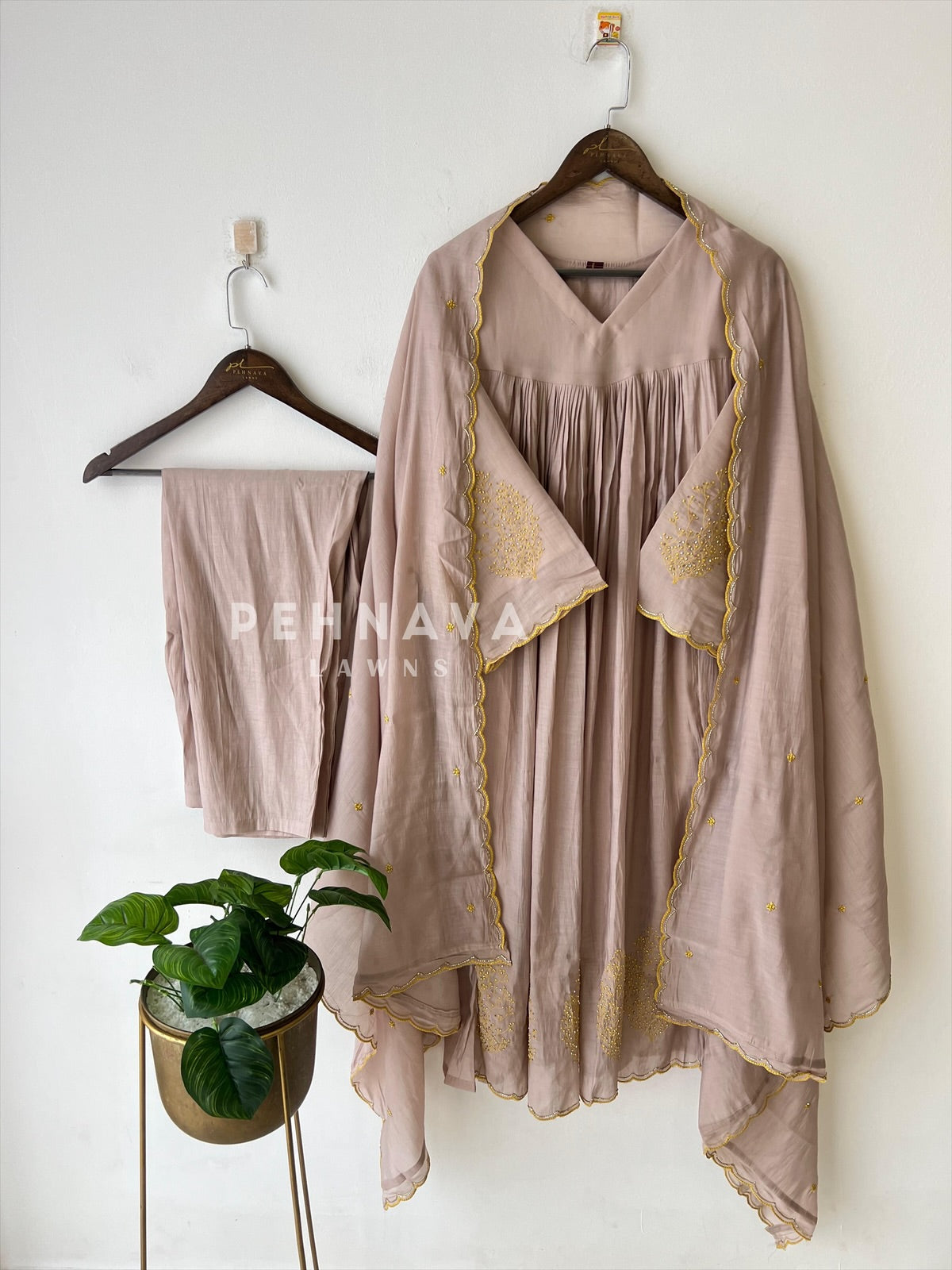 Paisley Embroidered Three Piece Suit - Pehnava Lawns