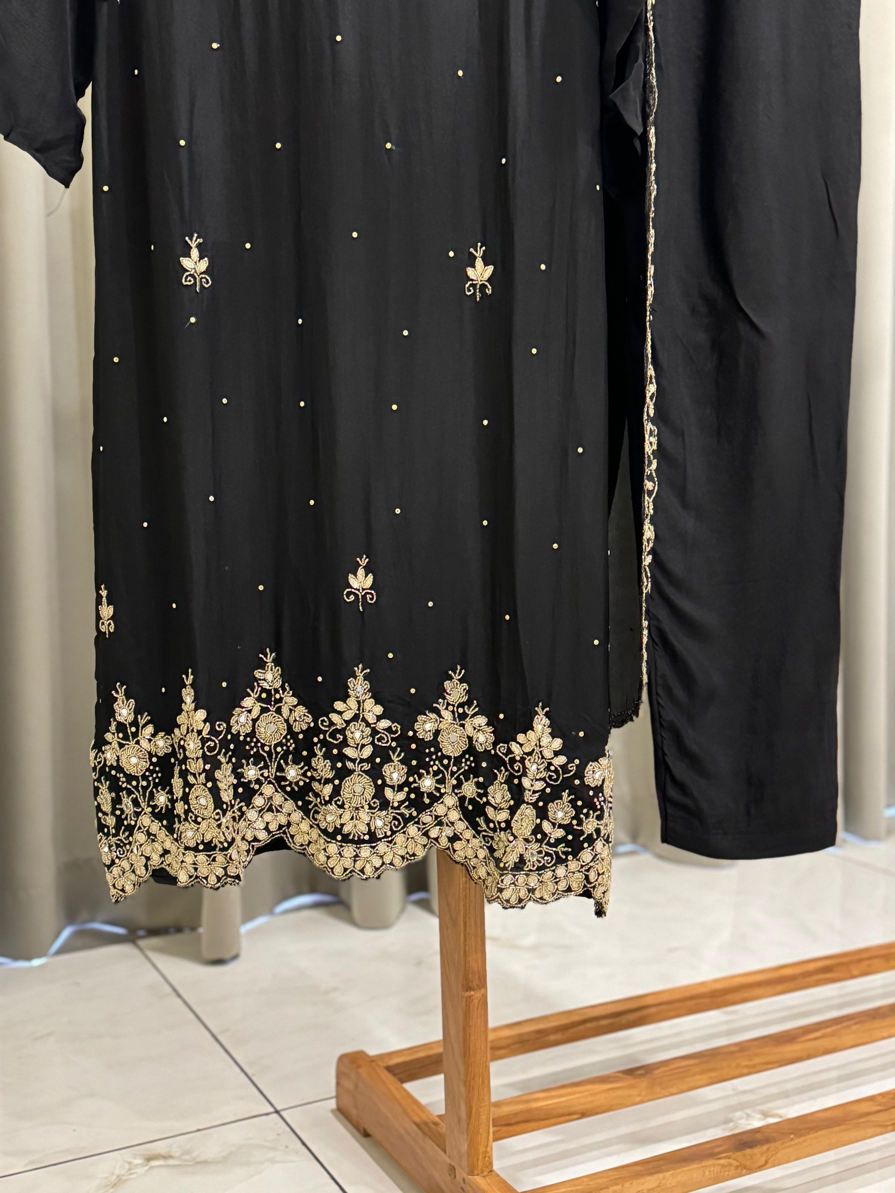 Premium Handworked Chin-non 3 piece Suit - Pehnava Lawns