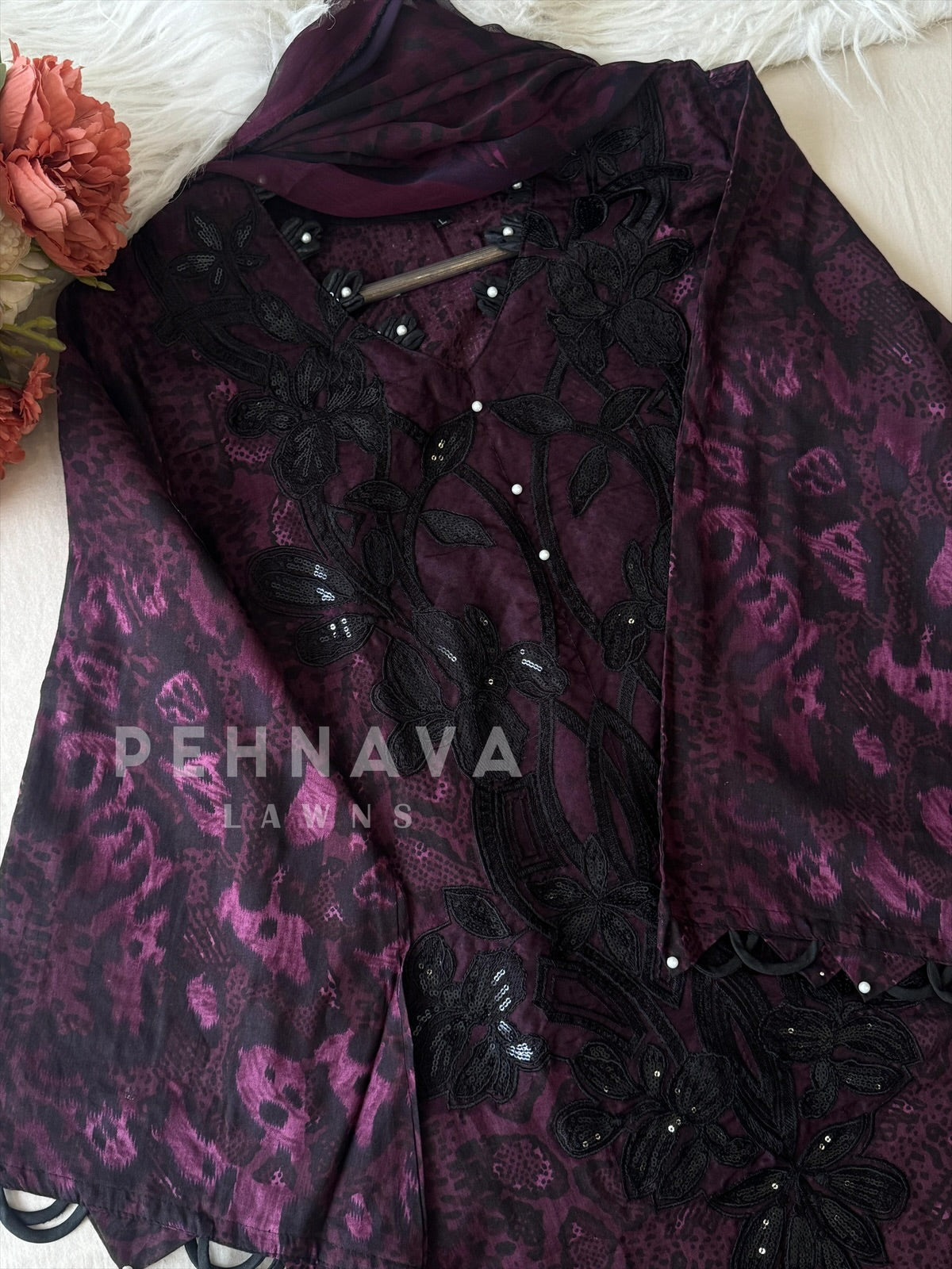 Regal Vine and Green Embroidered Kurta Set - Pehnava Lawns