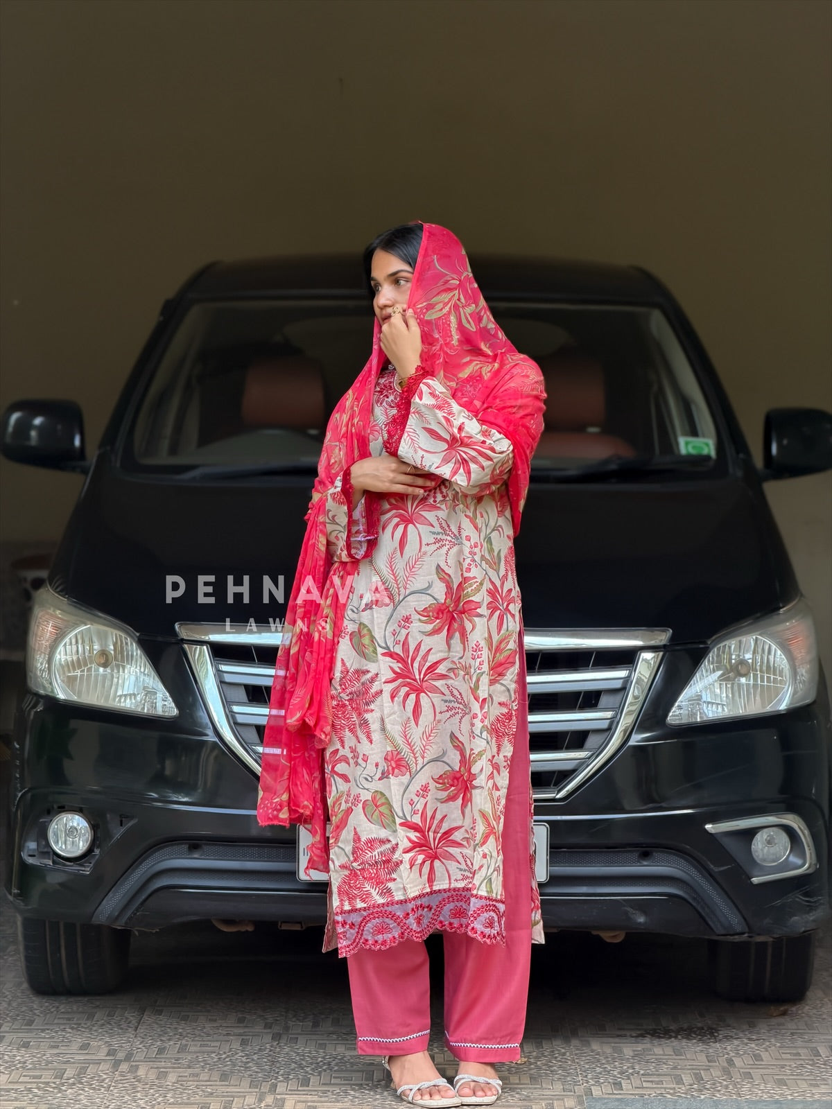 Signature Printed Lawn Unstitched Suit-1550