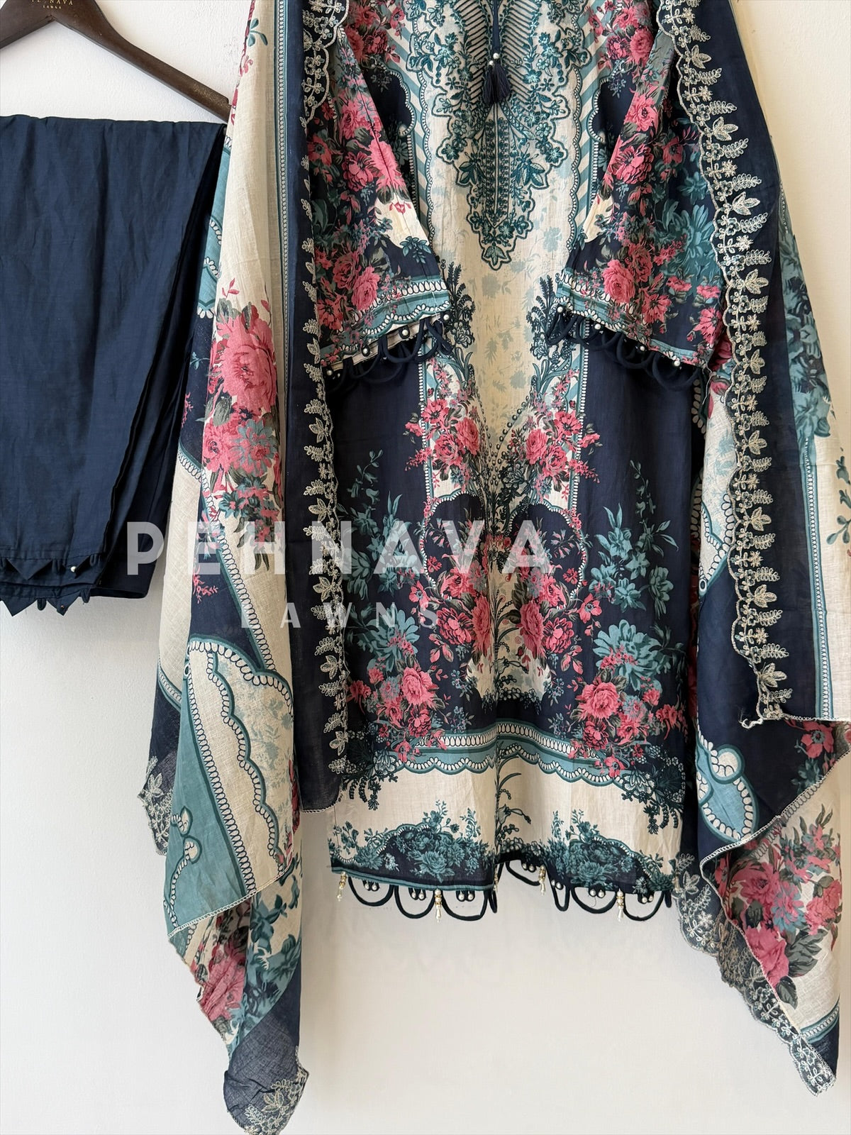 Signature stitched Suit-408