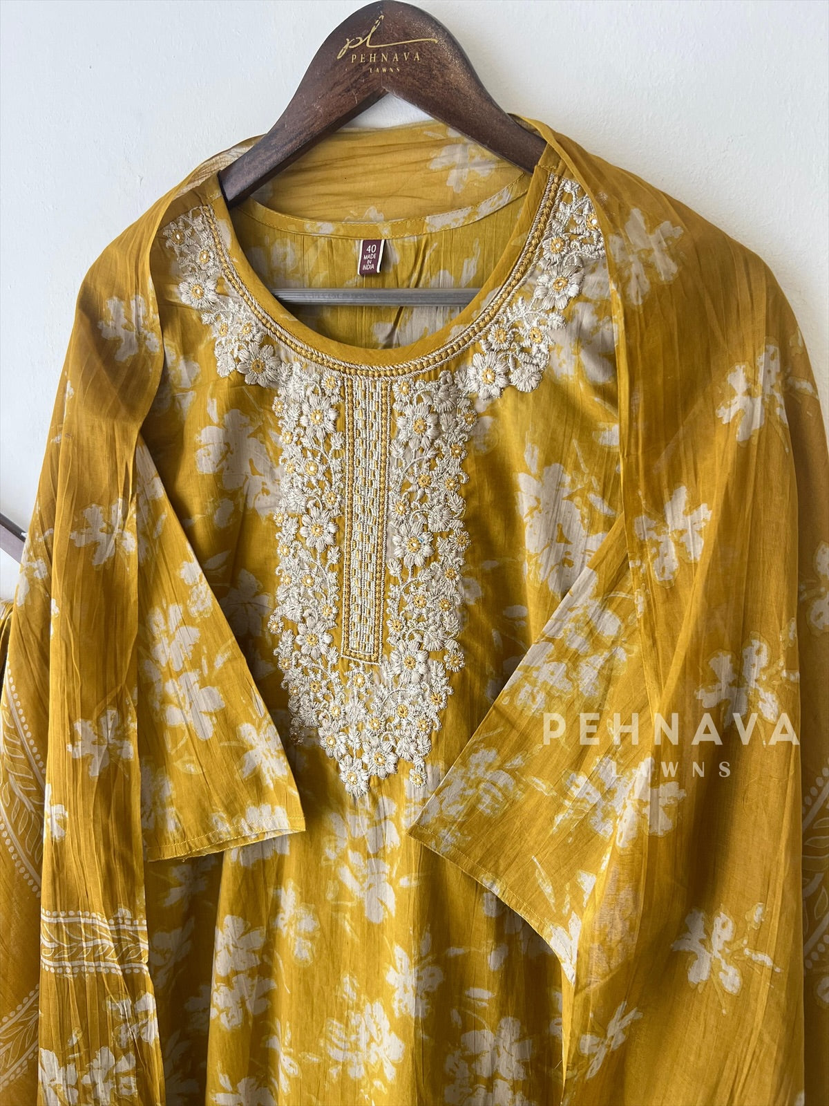 Floral Embroidery Suit Set-18233